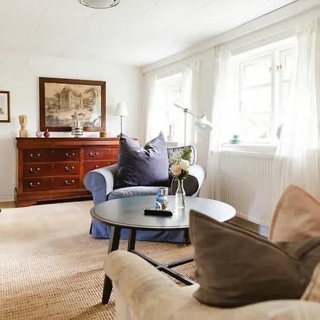 Forester's House By The Forest And * Maribo