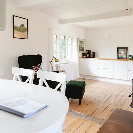 Casa de Férias Forester's House By The Forest And