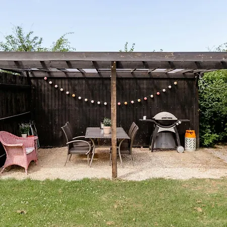 Forester's House By The Forest And ماريبو