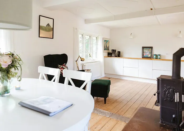 Hébergement de vacances Forester's House By The Forest And