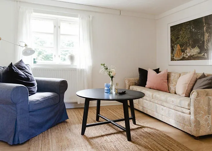 Forester's House By The Forest And * Maribo